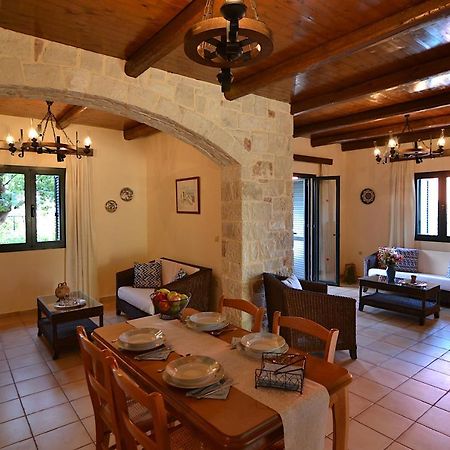 Christina Villas- Minoan Inland Pentamodi Экстерьер фото