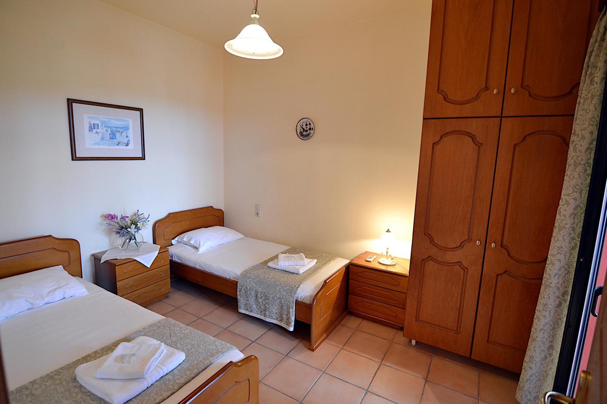 Christina Villas- Minoan Inland Pentamodi Экстерьер фото