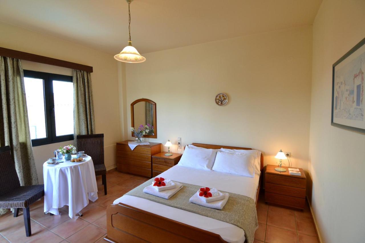 Christina Villas- Minoan Inland Pentamodi Экстерьер фото